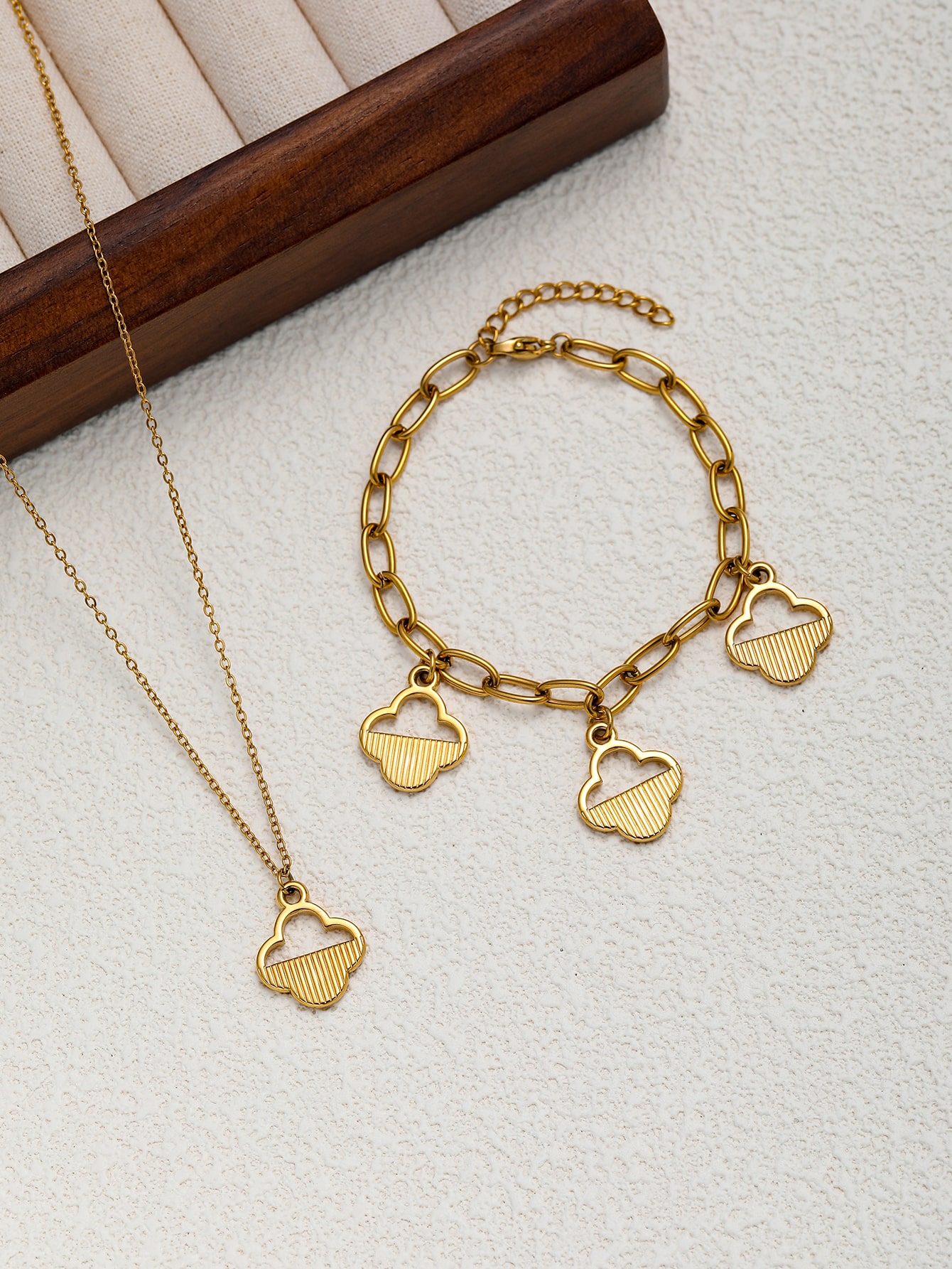 Cloud Pendant Necklace & Bracelet Set