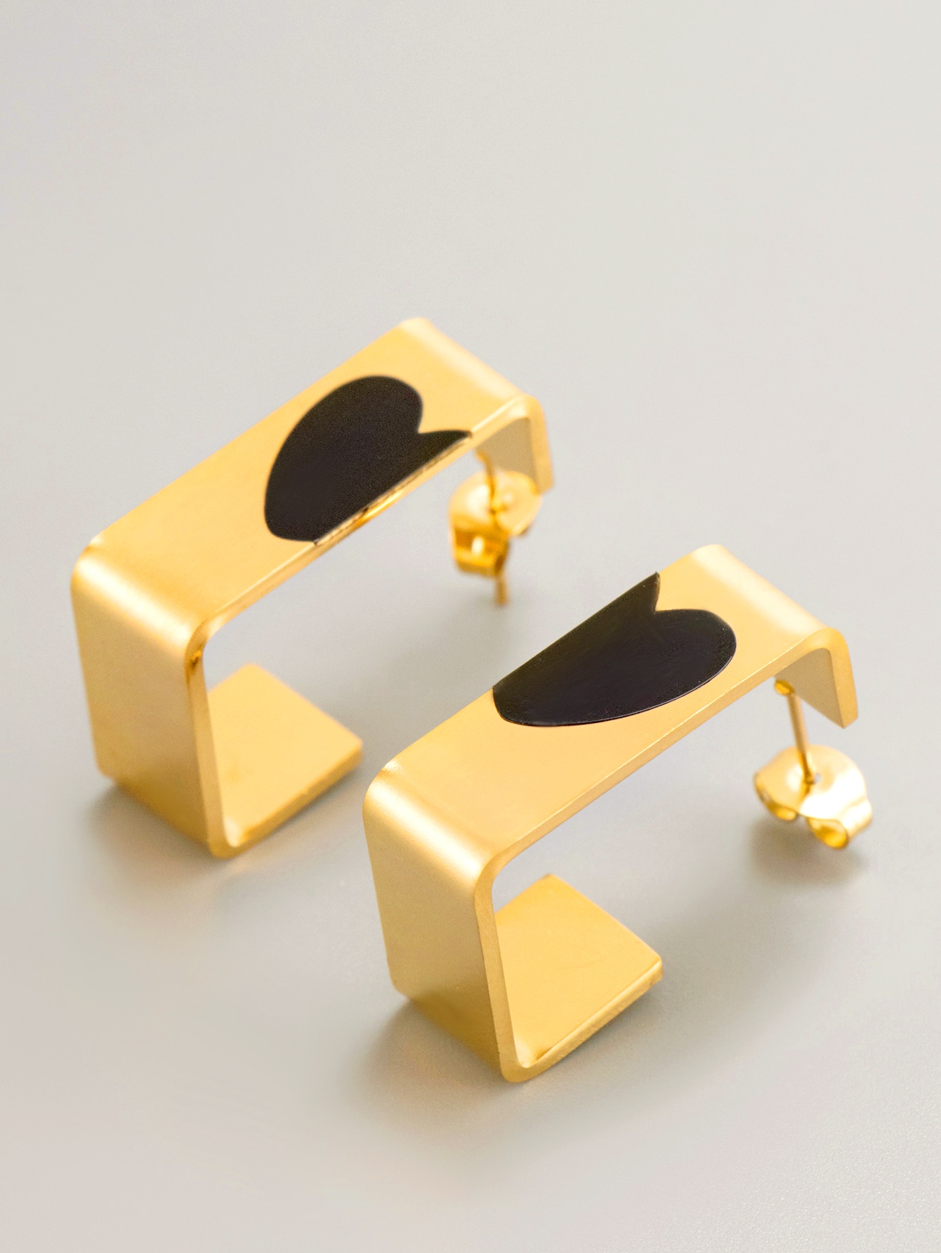 Orecchini a bottone in acciaio inossidabile con design squadrato geometrico a forma di cuore, in stile alla moda