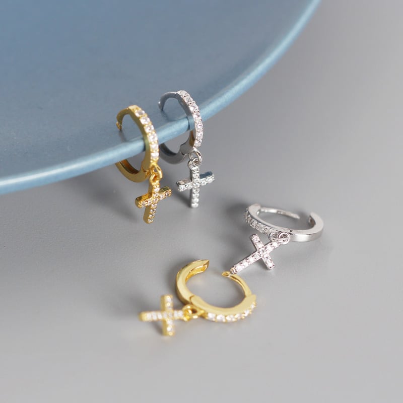 Orecchini a bottone con diamanti incastonati a croce geometrica, orecchini sovrapposti in argento S925