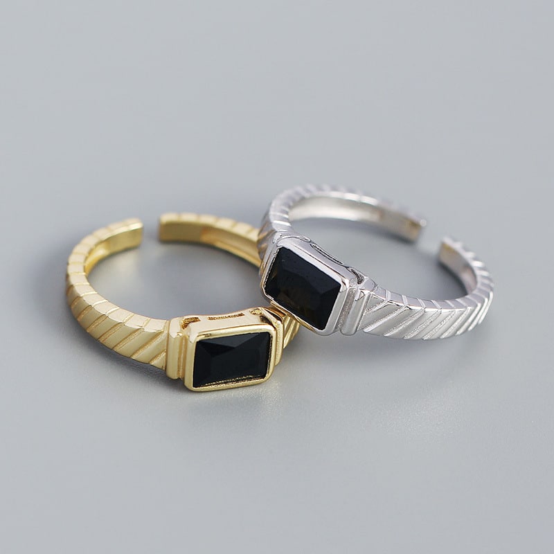 Ring med uregelmæssig struktur, s925 sølv, geometrisk damering