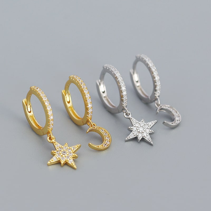 Orecchini asimmetrici con stella e luna in argento sterling S925