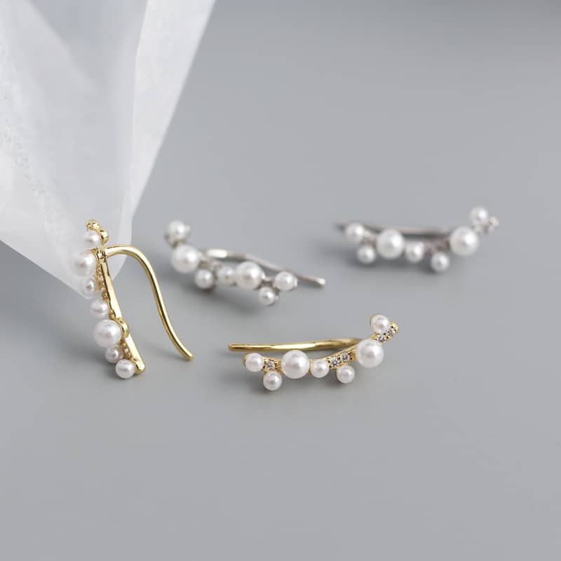 Orecchini a forma di fulmine in argento sterling S925 con diamanti. Squisiti piccoli orecchini sovrapponibili