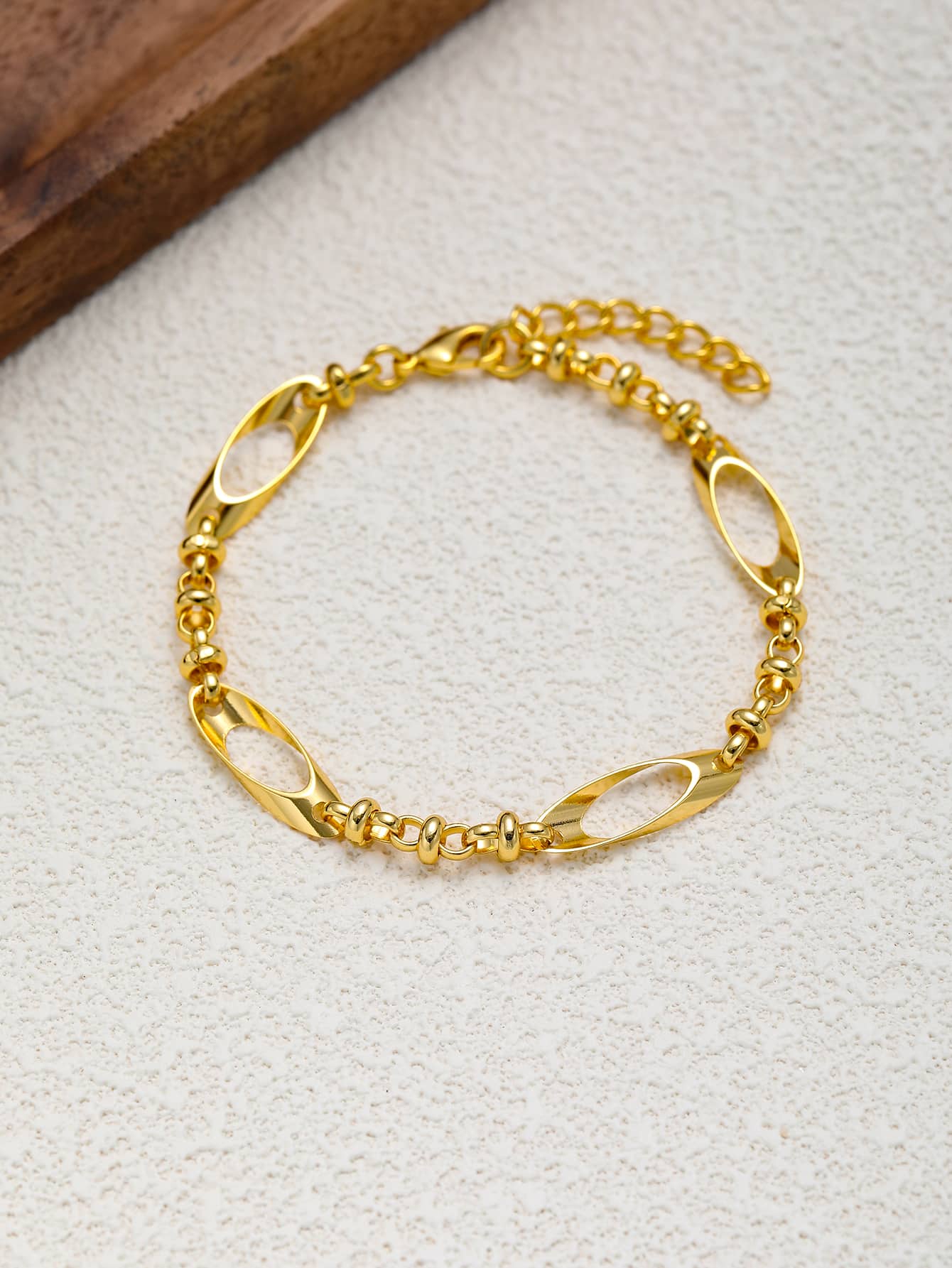 Gold Oval Link Bracelet with Bead Chain